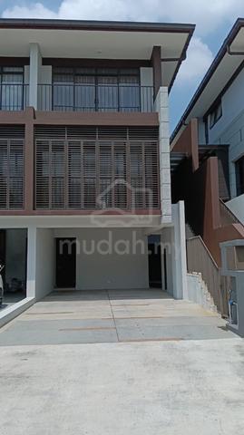 3 Storey Terrace, The Mulia Residence Cyberyjaya 1