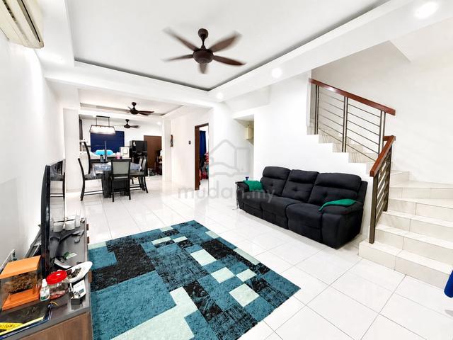 RENOVATED🔥 Double Storey Terrace Taman Desiran Bayu Puchong 1