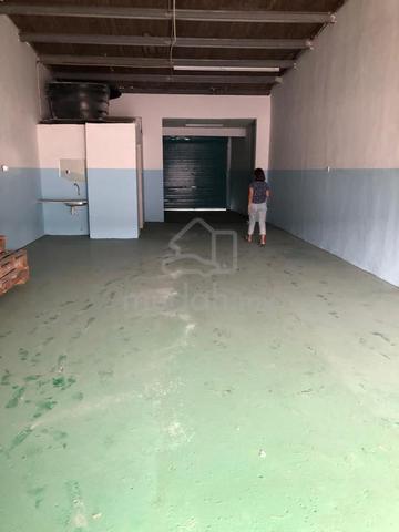 Taman Mas Jaya, Cheras Linked Factory【Size ~25'x80'】Warehouse Space 1