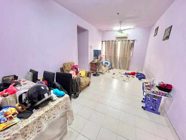 Apartment Komuter Raya 1