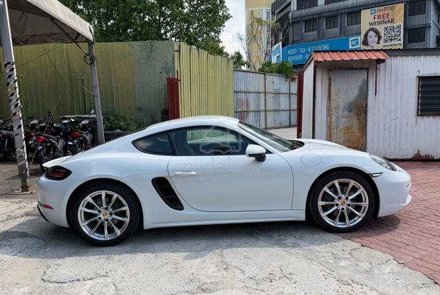 2022 Porsche 718 Cayman Sport Chono Red Leather - 2