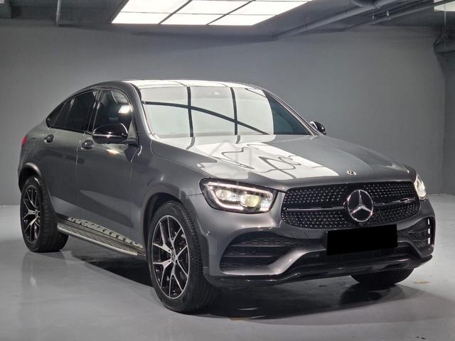 Mercedes Benz GLC300 COUPE 2.0 AMG LINE , LIKE NEW - 1