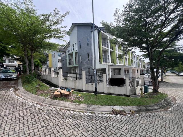TRIPLE STOREY CORNER LOT D'IMPIAN TROPIKA BALAKONG Cheras 1