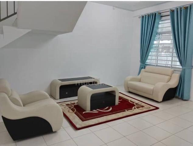 Rumah 2 Tingkat Taman Chepor Idaman  1