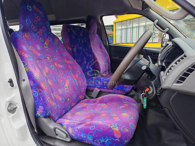 2009 Toyota HIACE 2.5 KDH202R-EDMDY (M) CASH ONLY - 5