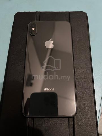 iPhone XS Max 256GB FOR SALE - photo 3 of 6