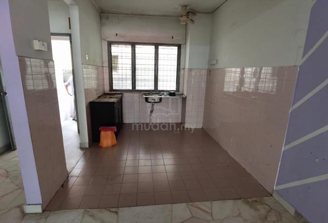 Desa View Towers Apartment 1