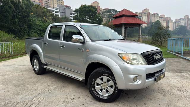 2011 TOYOTA HILUX DOUBLE CAB 2.5 MT Still Can Loan - 3