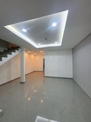 RUMAH CANTIK! 2 Storey Terrace, Taman Tuanku Ampuan Najihah, Senawang 1