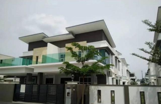 Semi-Detached Home for Sale at Setia Residen, Sitiawan, Perak 1