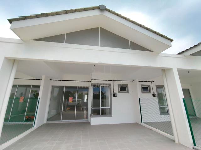 FACING OPEN 💥 Single Storey Taman Arowana Lenggeng Negeri Sembilan 1