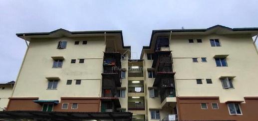Pinewood Court 1