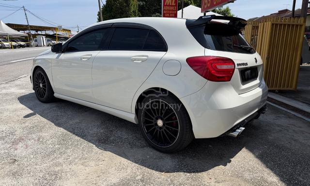 2013 Mercedes Benz A200 BlueEFCY (CBU) 1.6 (A) - 4