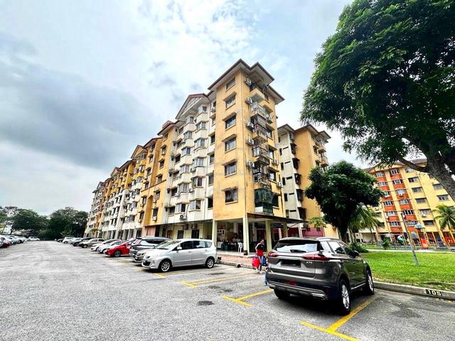 Pangsapuri Carlina 1