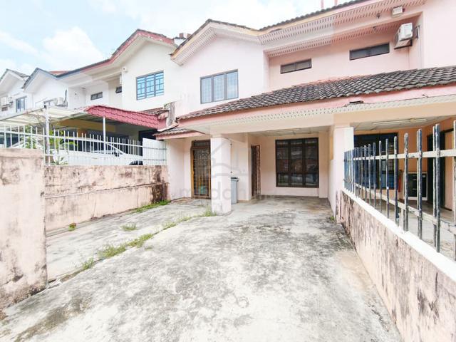 Jalan Mutiara Emas 3 Taman Mount Austin Double Storey 1