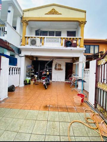 Cheapest Near MRT Renovated Double Storey Tmn Serdang Raya Seri Kemban 1