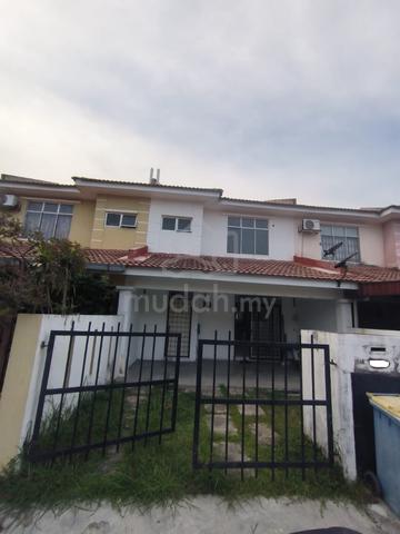 Double Storey house at Bandar Saujana Putra (sp4 area ! limited unit ! 1