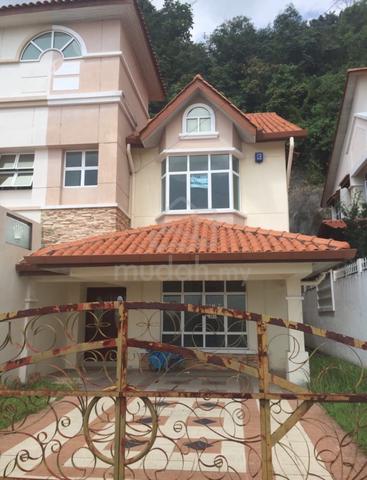 2 Storey Terrace Basic fittings at Sungai Ara 1