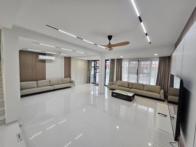 Taman Bunga Raja@Iramanis | Newly Renovated & Fully Furnished 1
