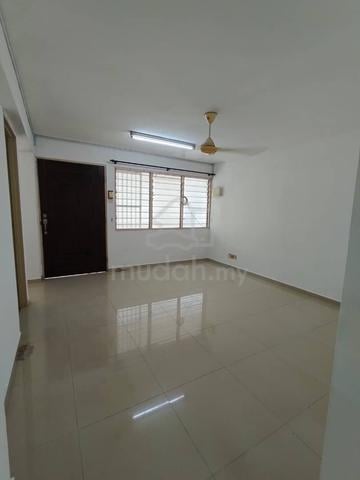 Desa Green Apartment (Jelutong) 1