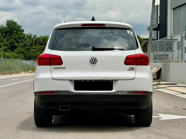 {2013}Volkswagen TIGUAN 2.0 TSI 4MOTION Car King - 3