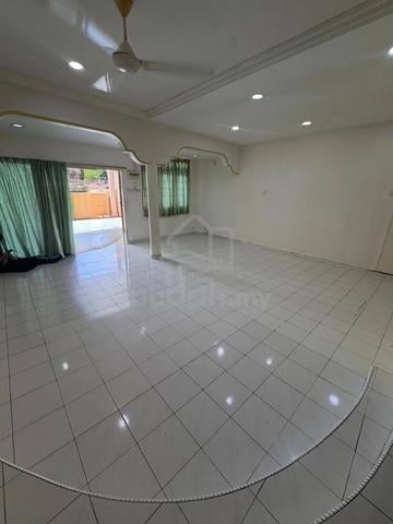 Super Longโ
Facing Field ๐ 2 Storey Bukit Beruang Melaka For Sale 1