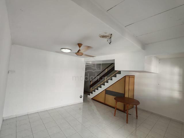 Kampung Lapan Tengkera 2.5 Storey Terrace House Near Kota Laksamana 1