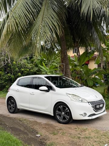 2013 Peugeot 208 1.6 VTI ALLURE (A) - 3