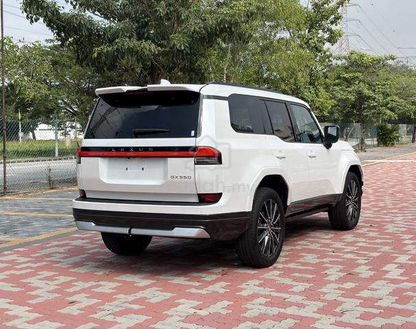 2025 Lexus GX550 Version L #2219 - 4