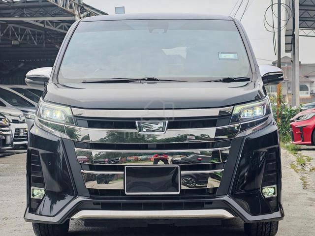 2021 Toyota NOAH 2.0 SI WXB 3 TIPTOP CONDITION - 2