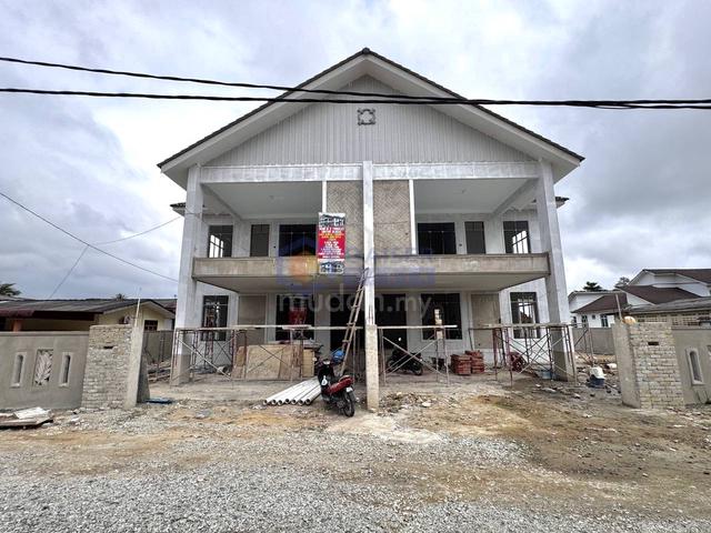 Rumah Semi D 2 Tingkat 5 Bilik Belakang Salamku Pasir Pekan 1