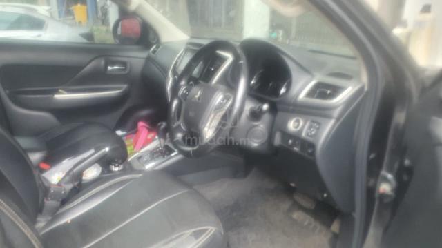 2020 Mitsubishi TRITON 2.4 VGT PREMIUM (A) - 4