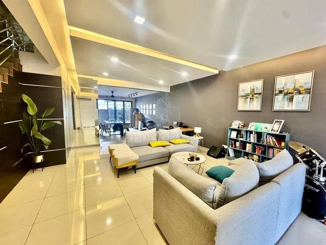 Non Bumi Setia Tropika JB Dictyo Alba Renovated Double Storey Terrace 1