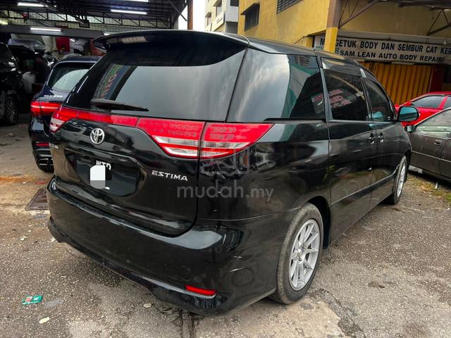 Toyota Estima 2.4 ACR50 8 Seat black interior - 1
