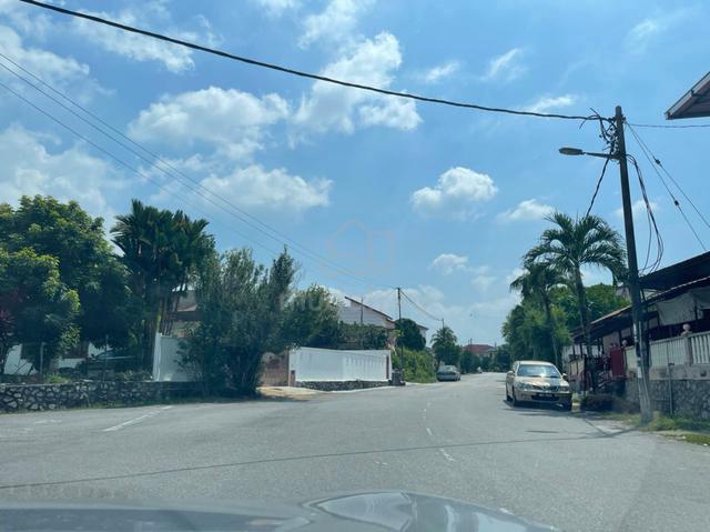 Bangi Avenue near Bandar Seri Putra Bungalow Lot Land Freehold 1