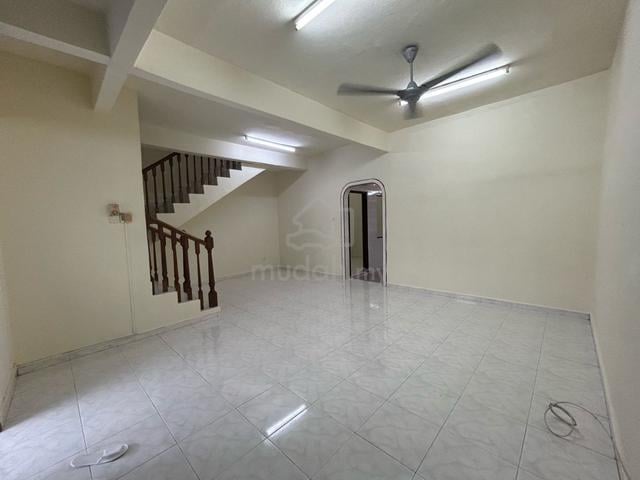 Jln Keembong @ Johor Jaya 2Storey with Aircon Heater Tabletop 1