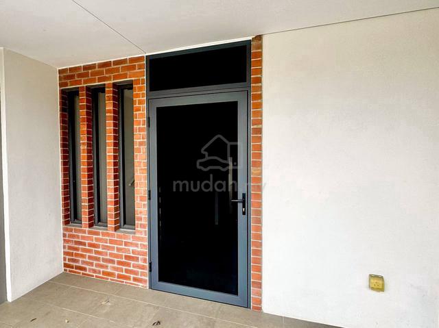 Clean & Nice Unit Ilham Residence 1 @ Elmina Gardens East for Sale 1