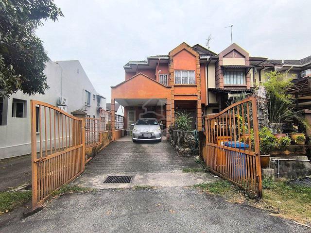 End Lot 2 Storey Terrace Jalan Ping Pong 13, Seksyen 13, Shah Alam 1