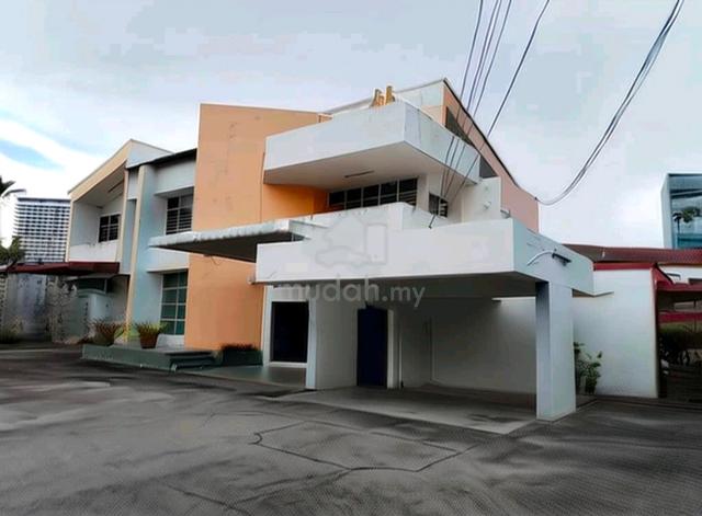 Codrington Ave Bungalow at Pulau Tikus nr Georgetown, Penang 1