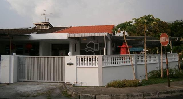 Taman Lip Sin Giant Land Corner 1-Storey Terrace House With Renovate ! 1
