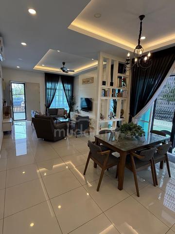 CORNER Bungalow 5-rooms (Showhouse!!) FULL-FURNISHED at GAPAM 1