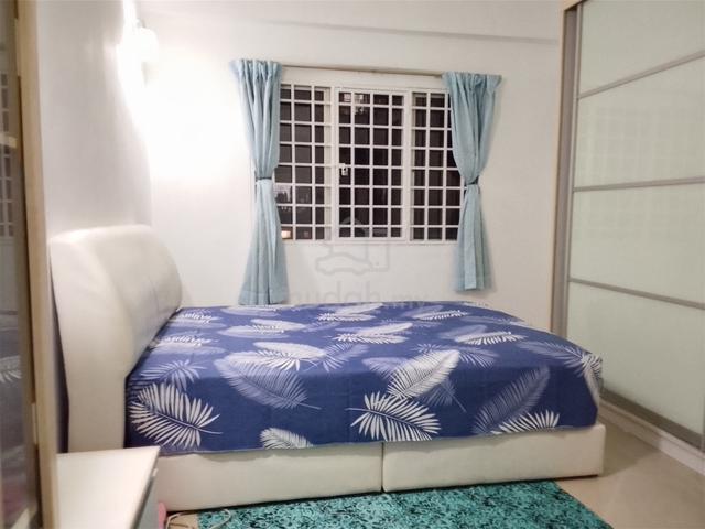 New paint master Bedroom with private bathroom air-conditioning 1