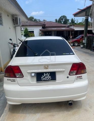 2005 Honda CIVIC 1.7 VTEC (A) - 4