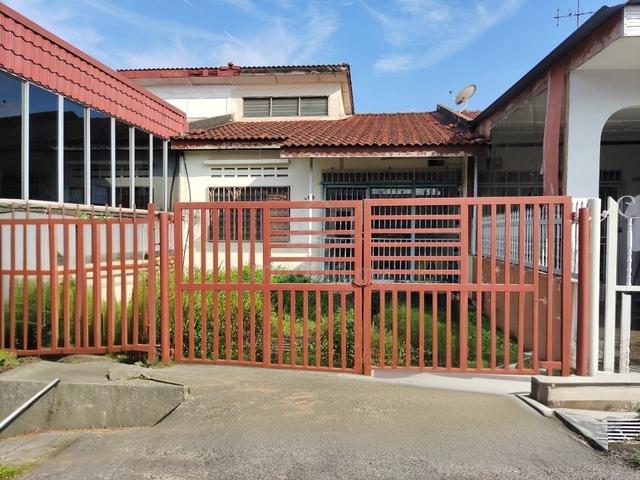 Single Storey terrace house, Taman Sri Anggerik, Rantau, N9 1