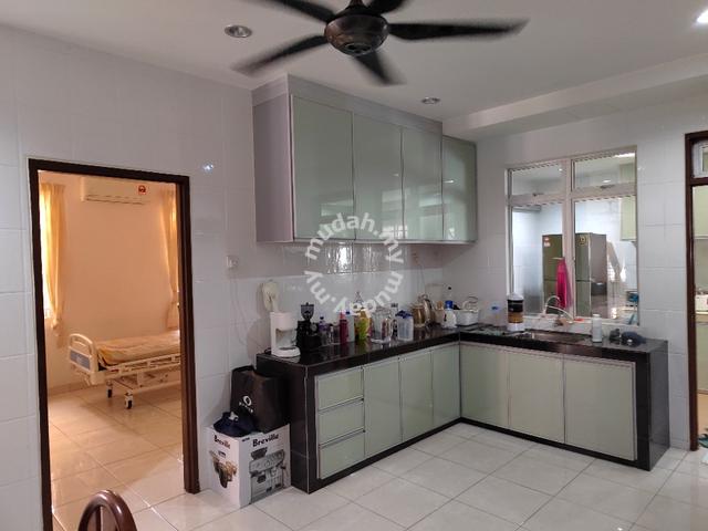 Fully renovated bungalow double storey 40x80 aman perdana 1