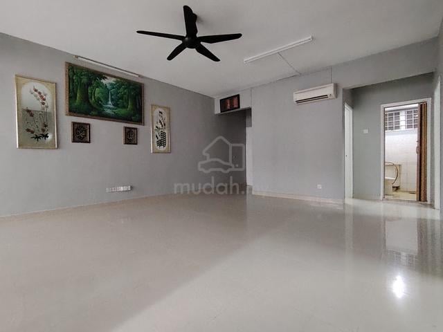 Ixora Apartment (Jalan Tun Razak) 1