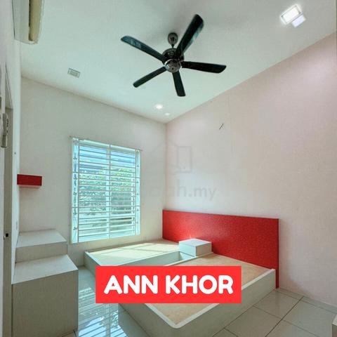 Lunas Corner Lot Bungalow House Partly Furnished Rent at Kulim Square 4