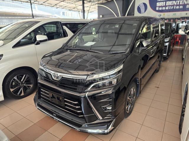 2021 Toyota VOXY 2.0 ZS KIRAMEKI III (A) - 1