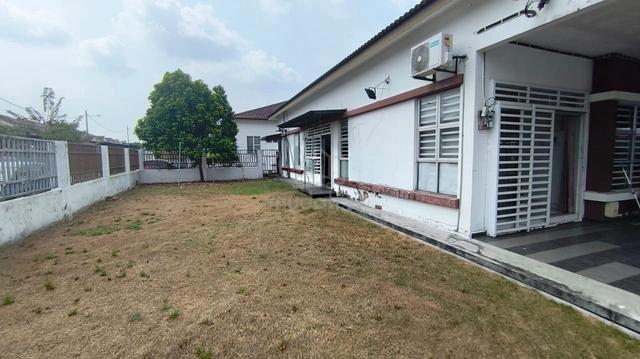 Kulai Ioi @Jalan Bangau  Single Storey Terrace Corner Lot For Sales 1