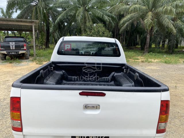 2011 Toyota HILUX 3.0 G DUAL CAB (A) - 5